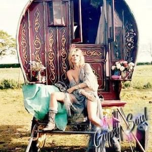 Meet your Posher, Rachelle